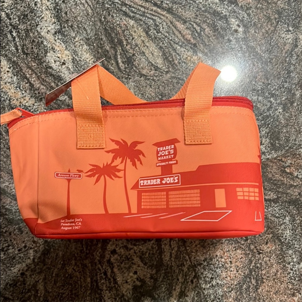 NEW Trader Joe’s Mini Coral Orange Insulated Lunch Bag lunchbox - Picture 2 of 8